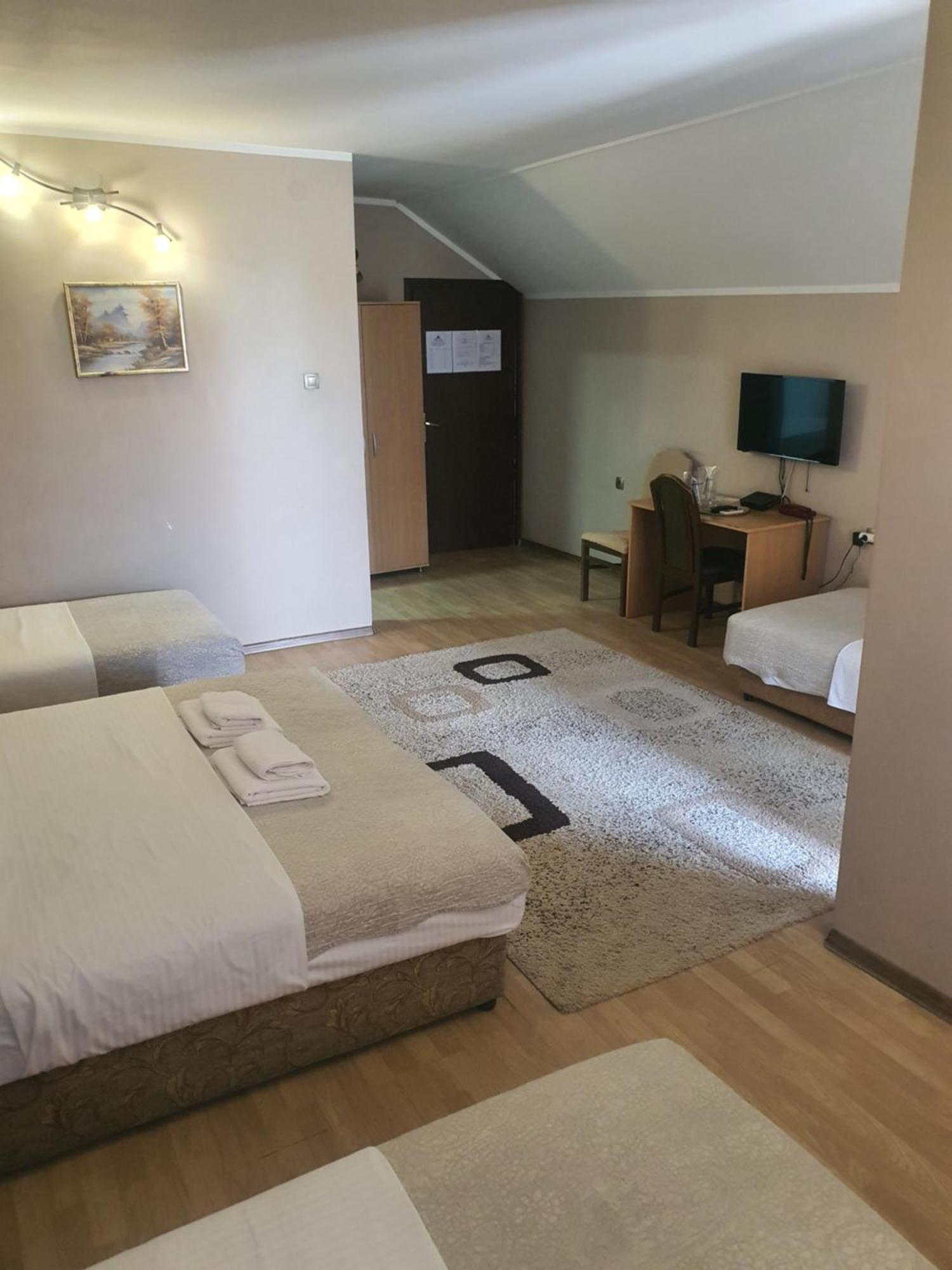 Guest House Vila Bor Novi Sad Exteriér fotografie