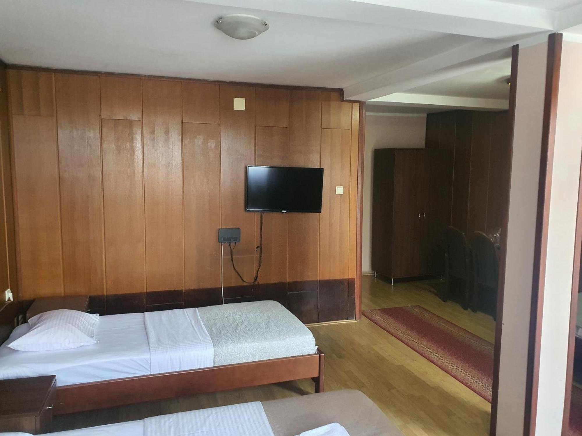 Guest House Vila Bor Novi Sad Exteriér fotografie